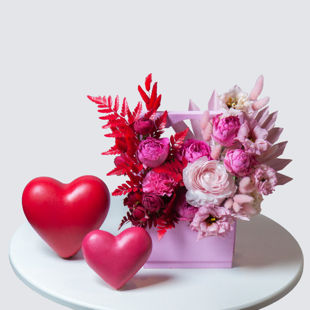 Ящик в красно-розовой гамме №13 - купить цветы в Санкт Петербурге