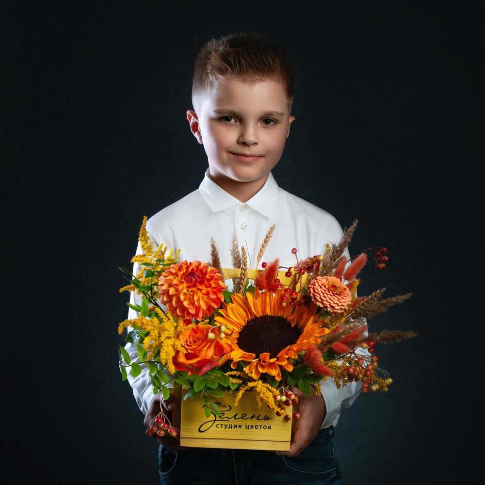 Ящик с подсолнухом №480 - купить цветы в Санкт Петербурге