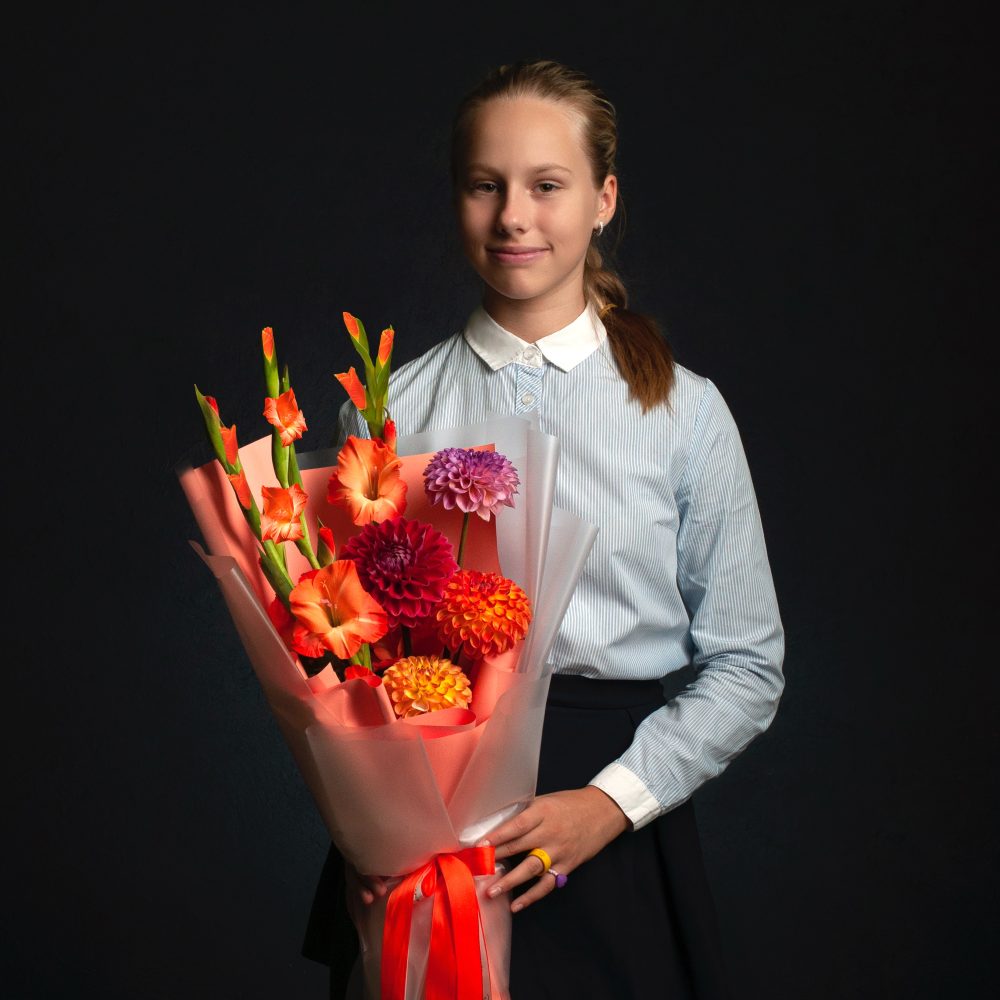 Букет с оранжевыми гладиолусами №51 - купить цветы в Санкт Петербурге