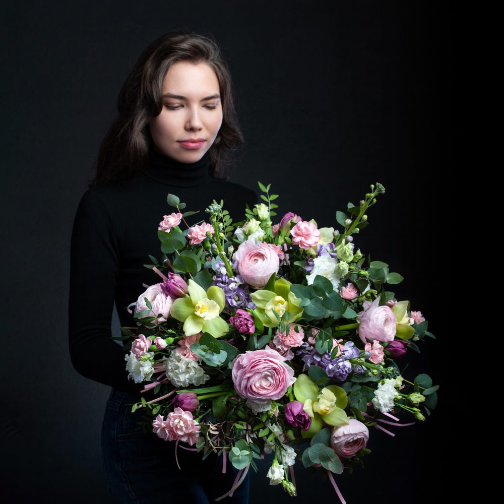 №31 Букет нежный на каркасе - купить цветы в Санкт Петербурге