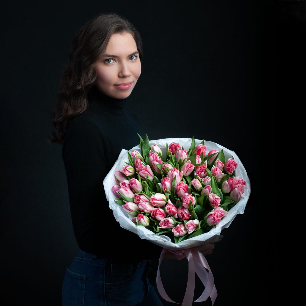 Монобукет из розовых тюльпанов - купить цветы в Санкт Петербурге
