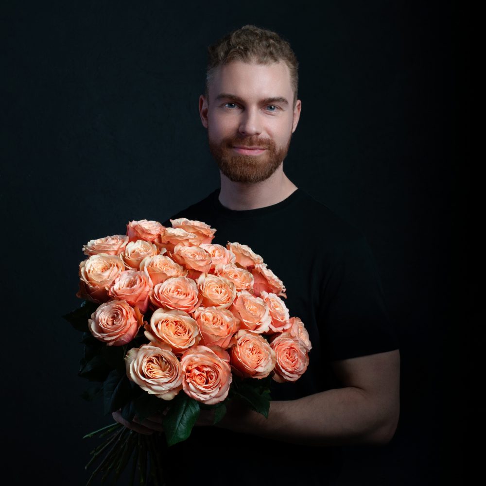 Букет из пионовидных роз сорта Kahala - купить цветы в Санкт Петербурге